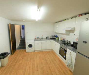 The Mount, Bournemouth, BH1 - Photo 5