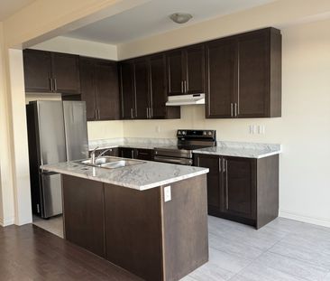 For Lease - 1235 Rexton Drive, Oshawa, Ontario - Photo 3