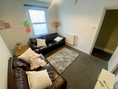 5 bedroom house to rent - Photo 3