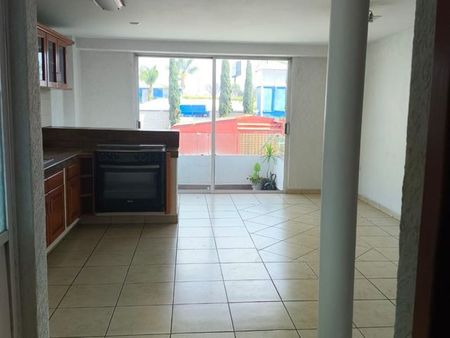 Rento departamento atrás de la UDLAP y la recta a Cholula, 2 recamaras, 2 baños 1 auto, Acceso inmediato al periférico, plaza explanada $8000 - Photo 4