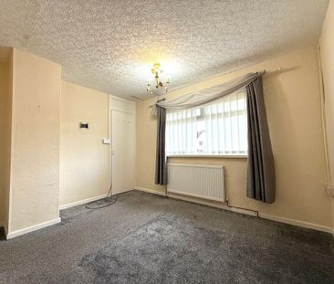 3 bedroom end of terrace house to rent - Photo 1