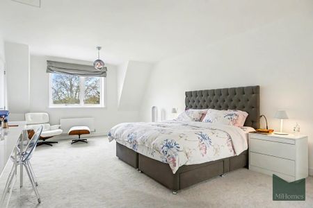 4 bedroom end of terrace house to rent - Photo 4