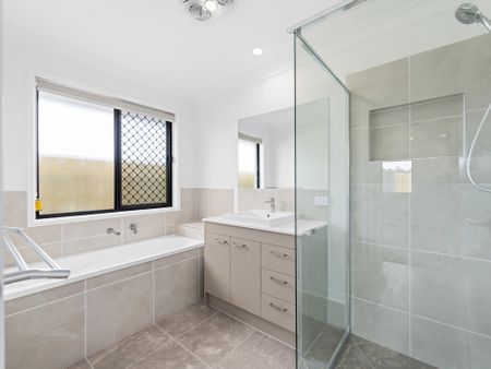 9 Shaw St, Burpengary East QLD 4505 - House For Rent | Domain - Photo 3