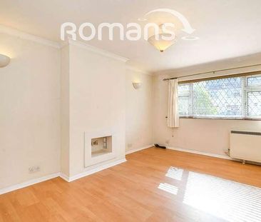 Lyon Road, Crowthorne, RG45 - Photo 1