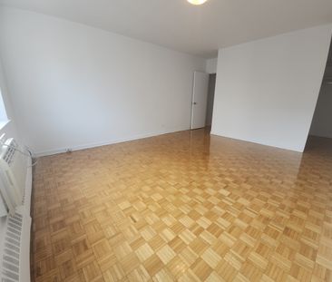 2300 Rue Saint Mathieu, #1801 - Photo 6