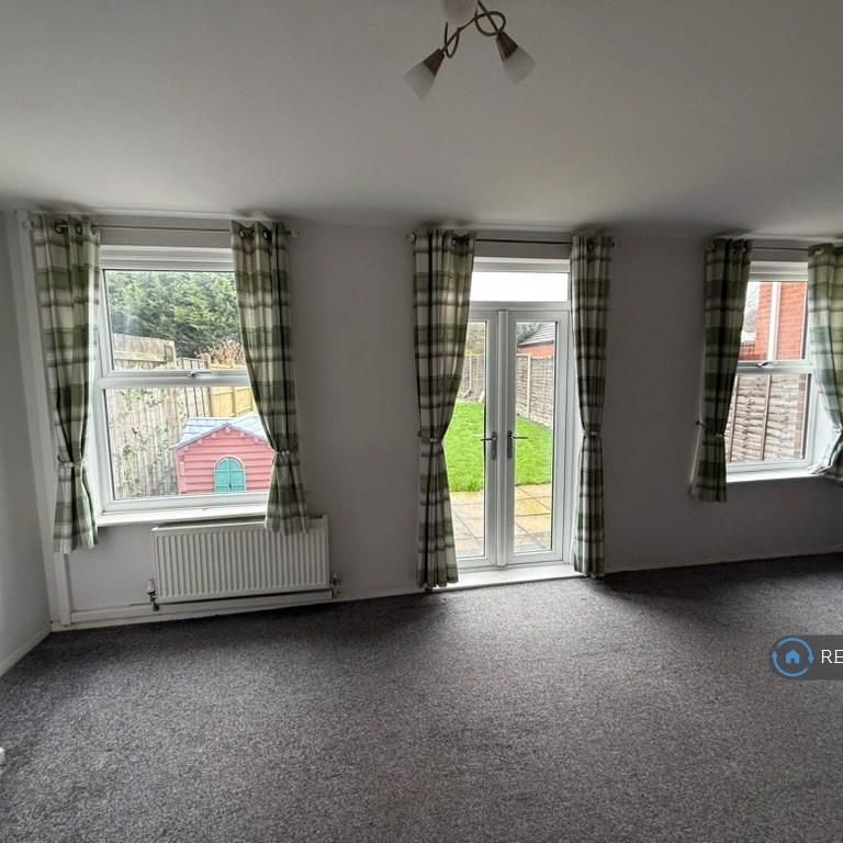 3 bedroom terraced house to rent - Photo 1