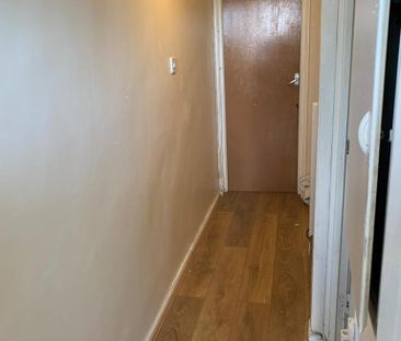 4 bedroom flat to rent - Photo 5