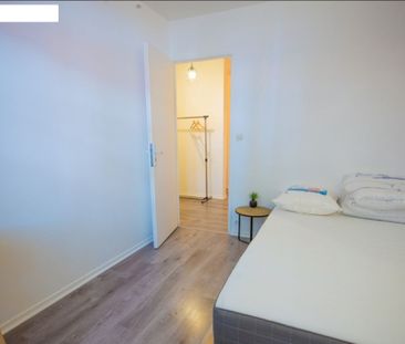 Location Appartement 5 pièces 91m² - Photo 6