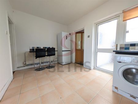 Rotherby Avenue, LE4, Leicester - Photo 5