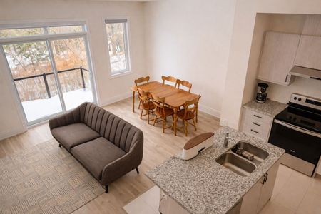 For Lease - 23 Paradox Street, Vaughan, Ontario - Photo 3