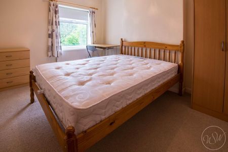 3 bedroom semi-detached house to rent - Photo 4