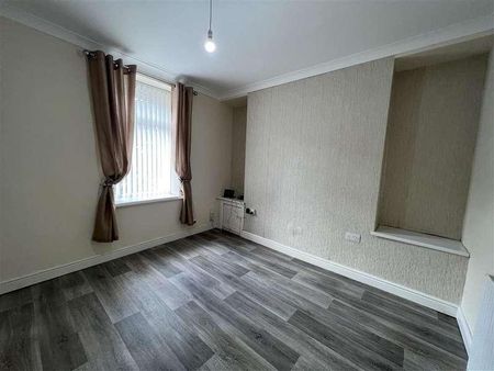 Eastland Road, Neath, SA11 - Photo 3