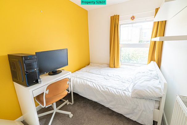 5 bedroom end of terrace house to rent - Photo 1