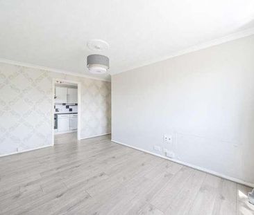 Windsor Drive, High Wycombe, HP13 - Photo 2