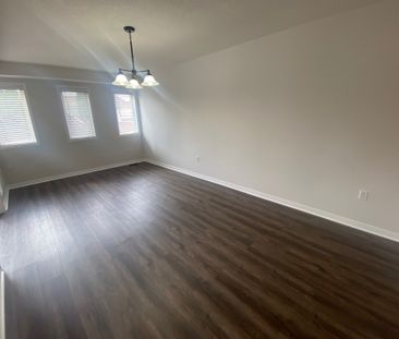 For Lease - 70 Charcoal Way, Brampton, Ontario - Photo 3