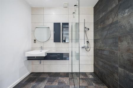 5 bedroom detached house to rent - Photo 2