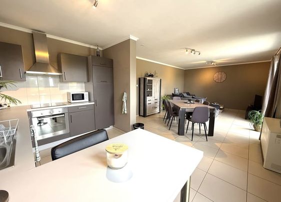 Appartement te huur - Photo 1
