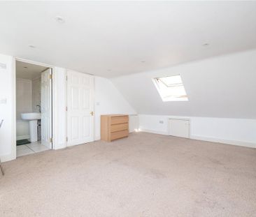 4 bedroom terraced house to rent - Photo 2
