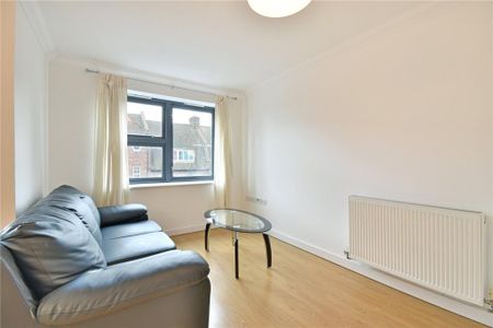 1 bedroom flat to rent - Photo 5