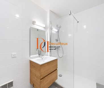 Location Appartement 3 pièces 69m² VILLEURBANNE 69100 - Photo 4
