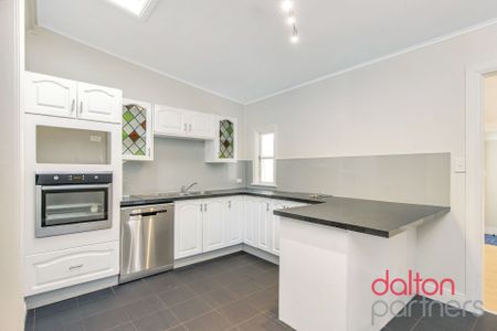 Stylish Carrington Cottage! - Photo 5