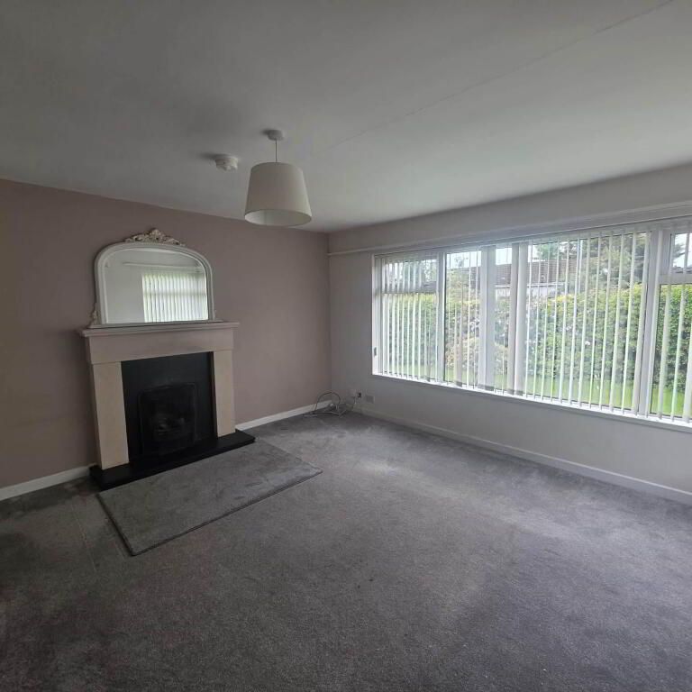 6 Ashley Avenue, Armagh, BT60 1HD - Photo 1