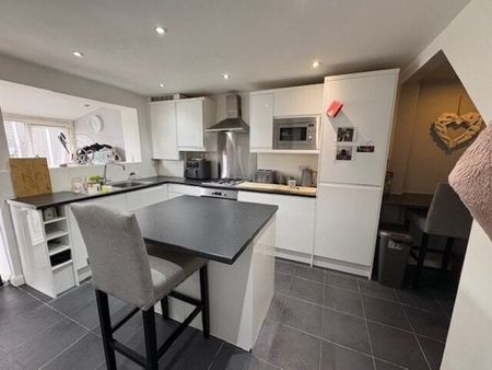 Egerton Road, Prescot, Merseyside, L34 - Photo 3