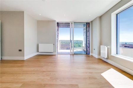 Excellent two-bedroom, two-bathroom flat within Wimbledon Grounds, this prestigious new development next to the AFC Wimbledon Stadium. The apartments all have generous balconies, lift access, secure bike storage and landscaped communal gardens. - Photo 3