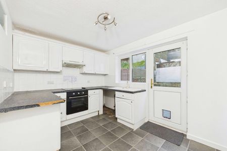 2 bedroom terraced house to rent - Photo 3