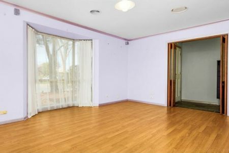 58 Songlark Crescent, Werribee VIC, Belconnen - Photo 4