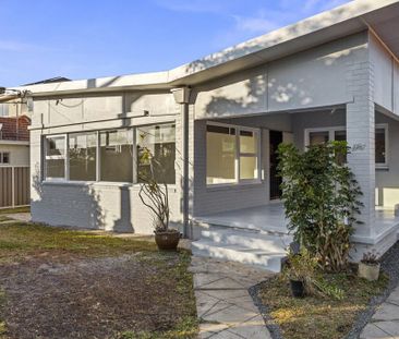 Spacious Four Bedroom Home with Brand New Updates - Photo 3