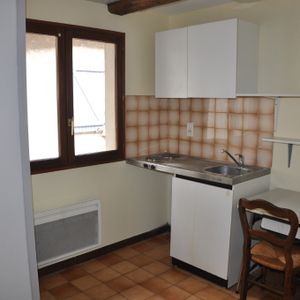 Location Appartement 1 pièce 15m² - Photo 2