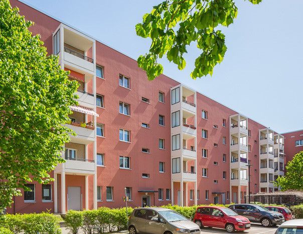 Modernisiertes Familienglück in Helle Mitte mit Balkon - Foto 1