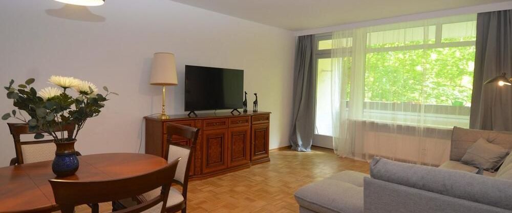 Sehr große 2 Zimmer Wohnung in Westend mit Balkon - Foto 1