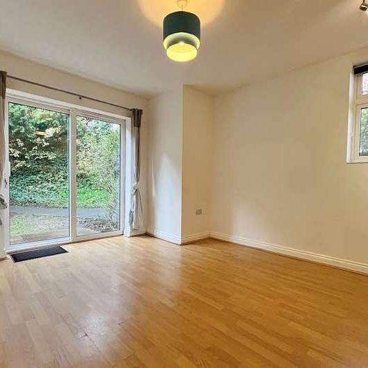 Bournemouth, BH8 - Photo 1