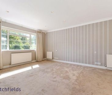 6 bedroom detached house to rent - Photo 4