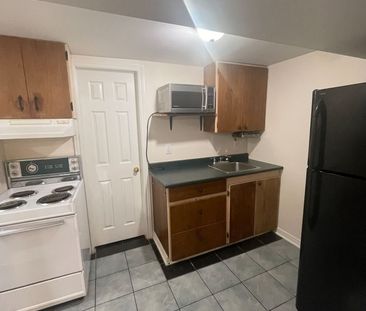 For Lease - 122 Goulding Avenue Unit# Bsmt, Toronto, Ontario - Photo 1