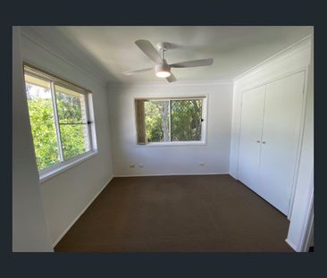 Modern House in a High, Quiet Position - Photo 1