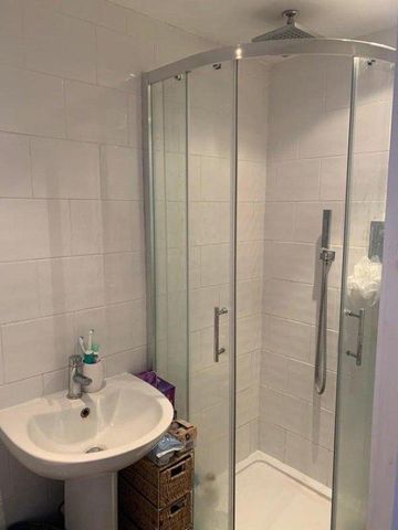 4 bedroom house share to rent - Photo 5