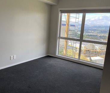 4 Bedrooms, 2 Bathrooms, Garage, Stunning Views!!! - Photo 3