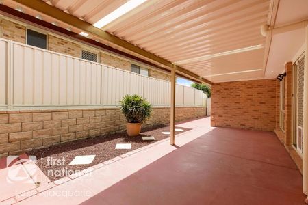 Charming and Spacious 4-Bedroom Home - Photo 5