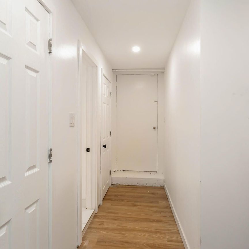 For Lease - 17 Kinsley Street, King, Ontario - Photo 1