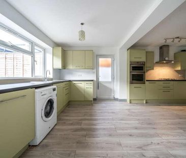 Whitehawk Road, Brighton, BN2 - Photo 1