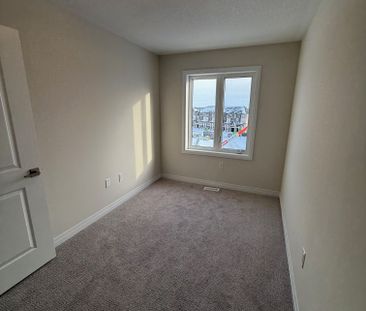 For Lease - 660 Colborne Street Unit# 158, Brantford, Ontario - Photo 2