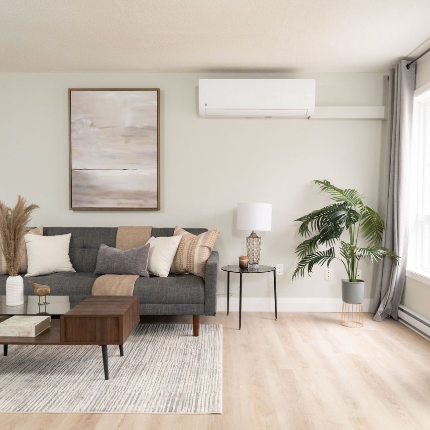 For Lease - 240 Ormond Drive Unit# B2, Oshawa, Ontario - Photo 1