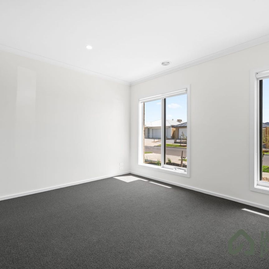 Brand New, Spacious & Ready to Enjoy! - Photo 1