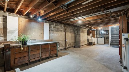 For Lease - 848 Colborne Street, Brantford, Ontario - Photo 2