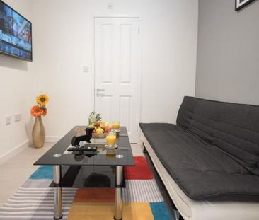 1 bedroom in a house share to rent - Photo 4