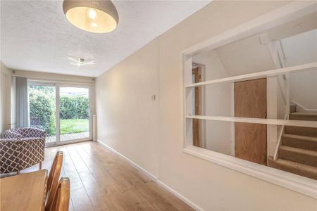 4 bedroom terraced house to rent - Photo 2