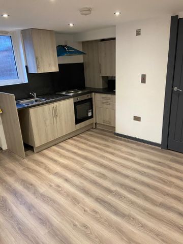 3 bedroom terraced house to rent - Photo 4